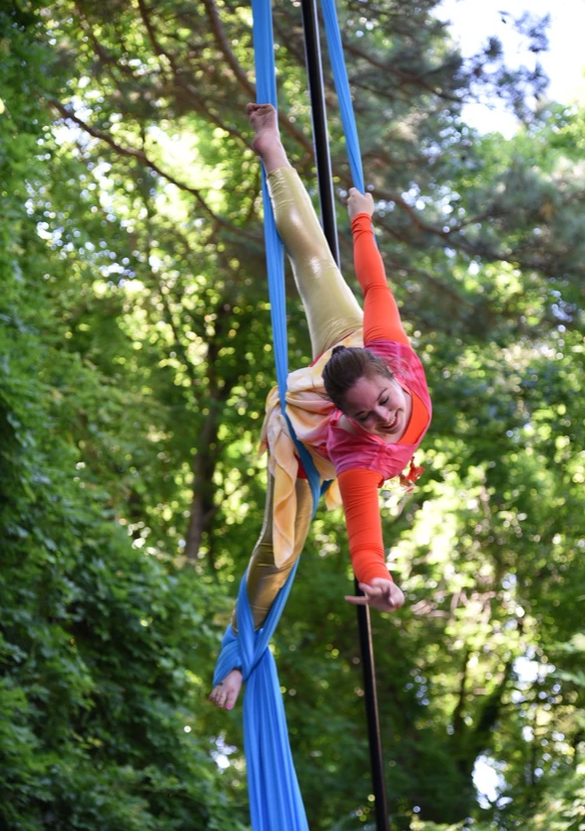 aerial performer